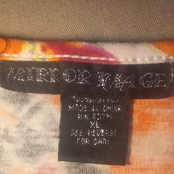 Mirror Image - Picture 8 of 8